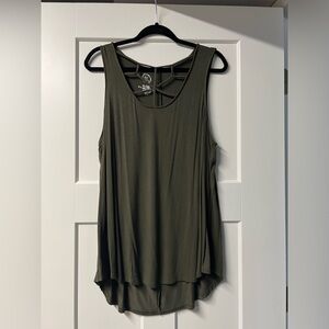 Maurice’s 24/7 tank. Size 1. Army Green.